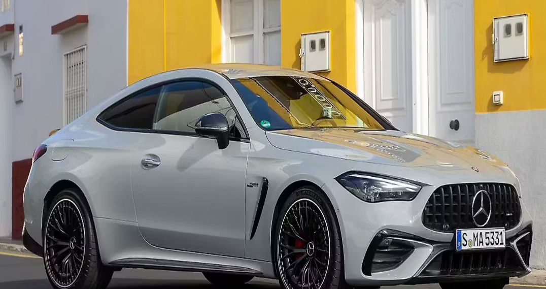 The Indian launch preview captures the front three‑quarter view, prominently featuring the AMG Panamericana grille and aggressive LED headlights The Indian launch preview captures the front three‑quarter view, prominently featuring the AMG Panamericana grille and aggressive LED headlights